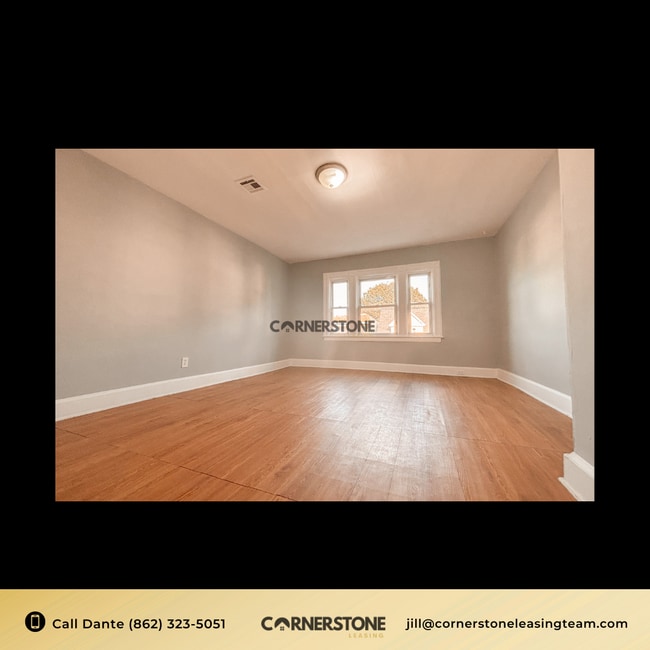 Building Photo - 211 N 19th St