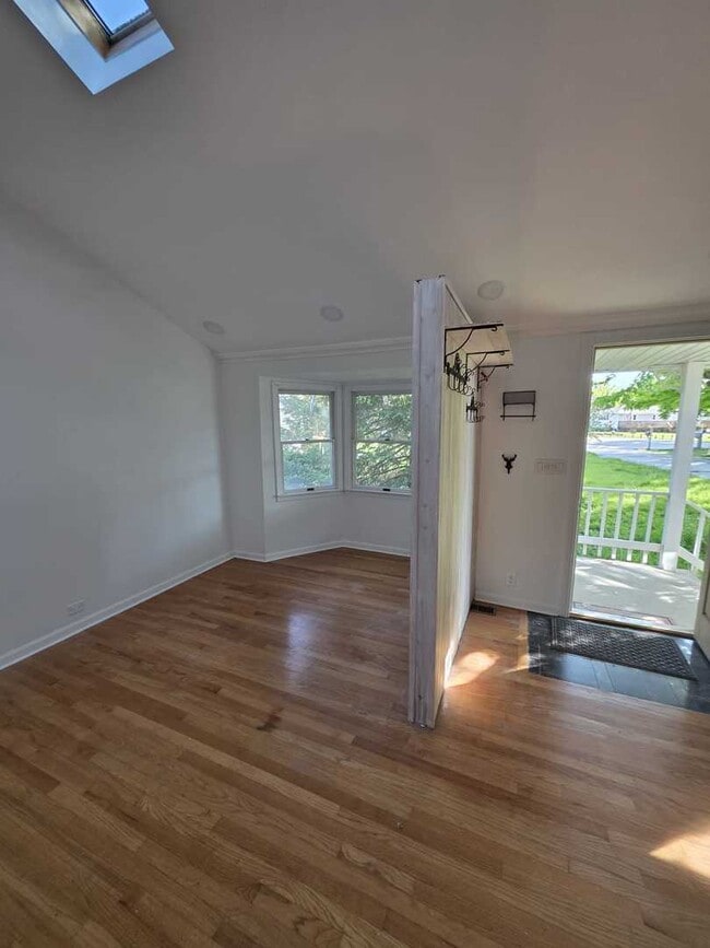 Building Photo - 20831 Maple Ct