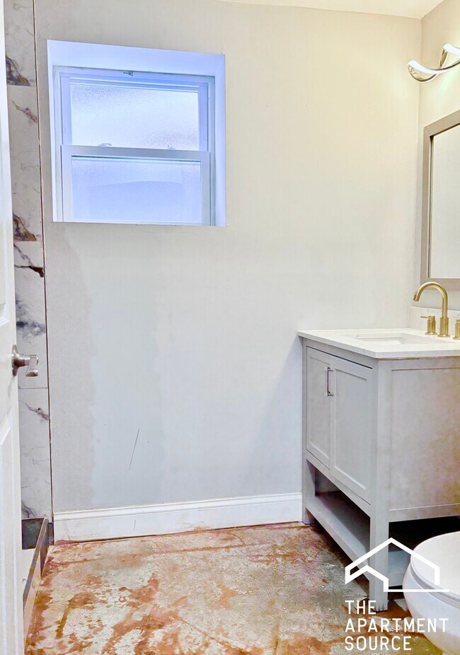 Building Photo - 1350 S Kedvale Ave