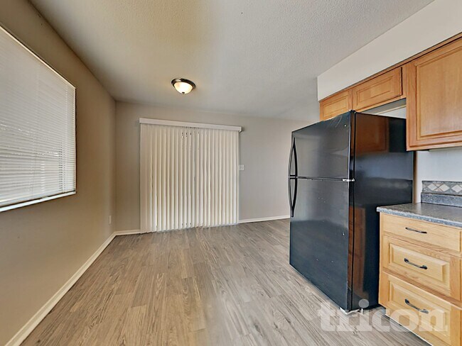 Building Photo - 3607 N 87th Ave