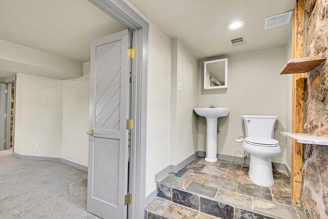 Building Photo - 11845 US Hwy 285