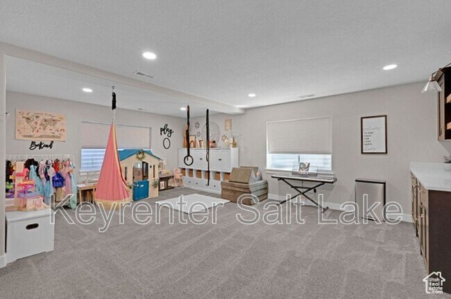 Building Photo - 12473 S Desert Mesa Dr