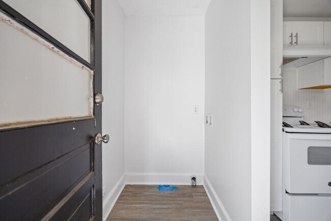 Building Photo - Duplex