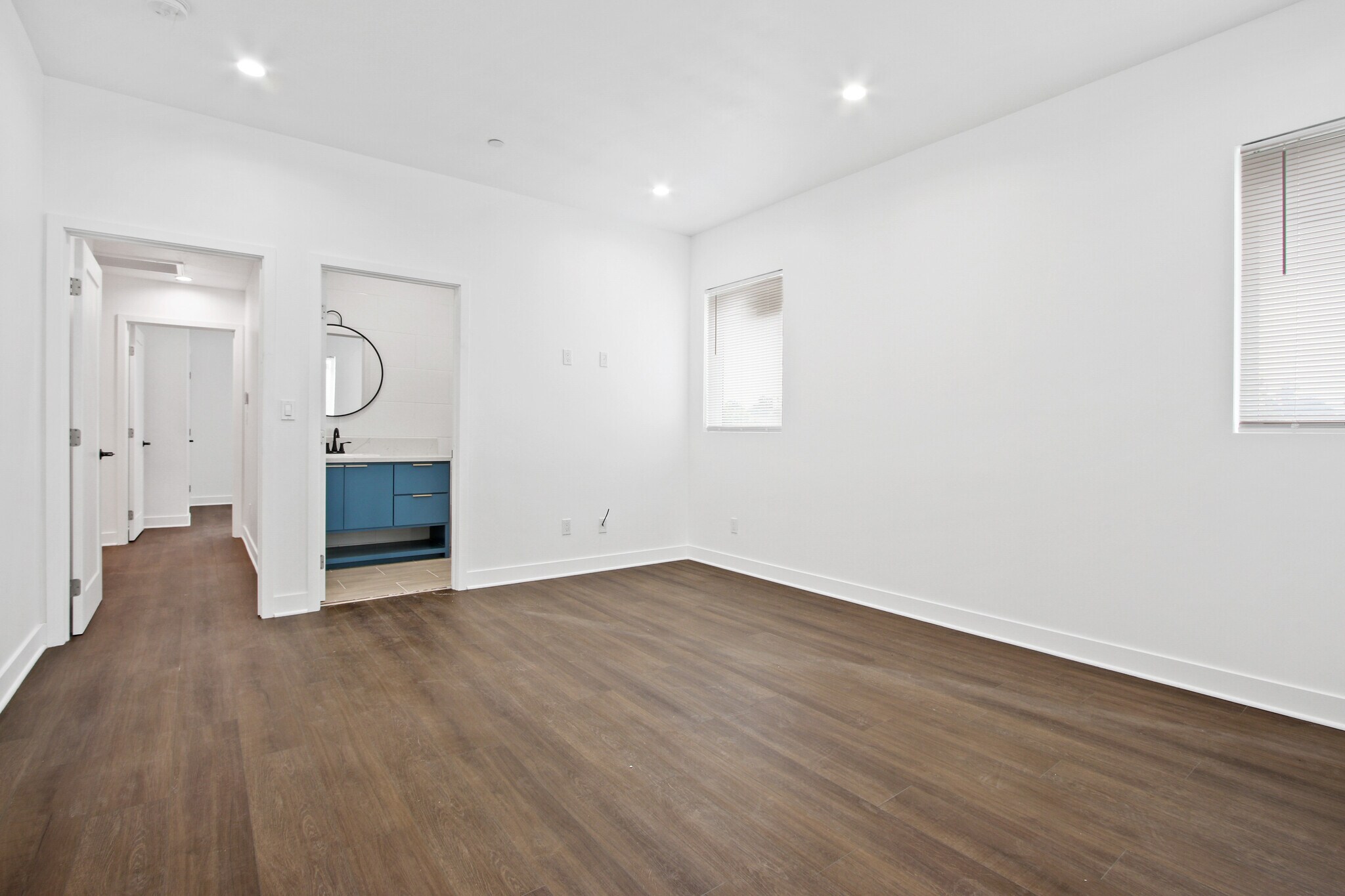 Building Photo - 1139 S Lorena St