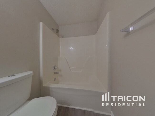 Building Photo - 2161 Eagles Nest Circle Decatur GA