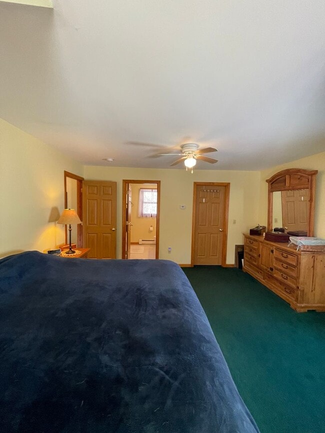 Building Photo - New listing!! A beautiful 3 bedroom 2.5 ba...