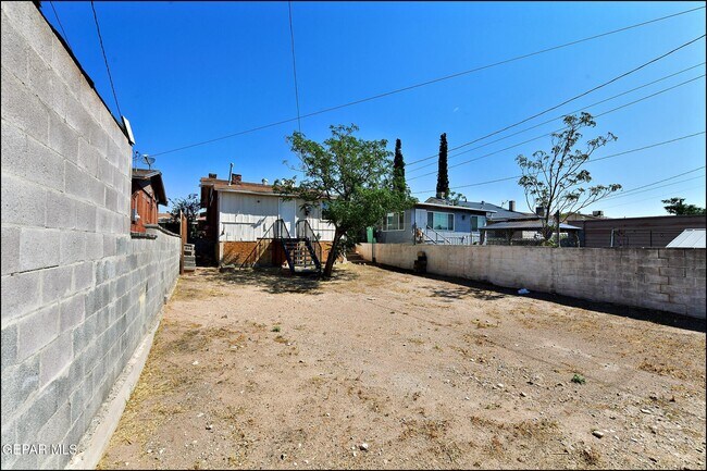 Building Photo - 3002 Louisville Ave