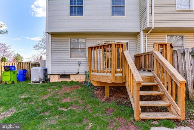 Building Photo - 6388 New Haven Ct