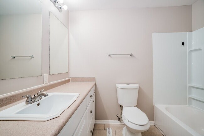 Building Photo - 6544 Portsmouth Dr