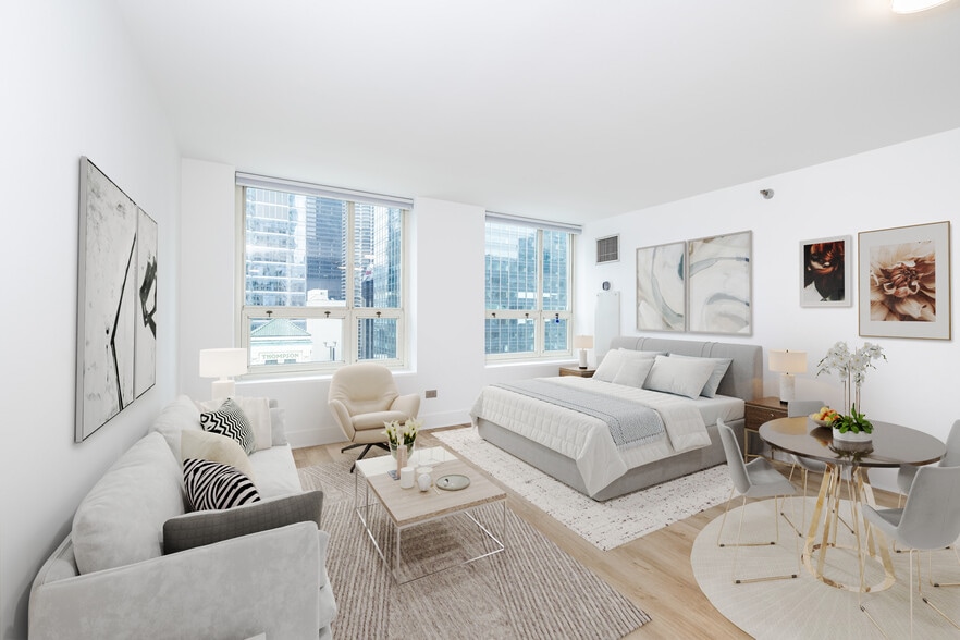 Building Photo - 345 N La Salle Dr