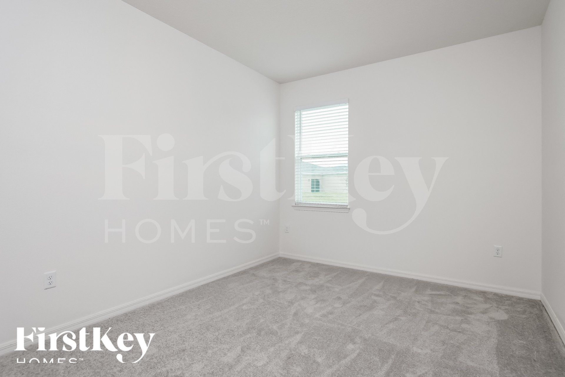 Building Photo - 1577 Isleta Lp