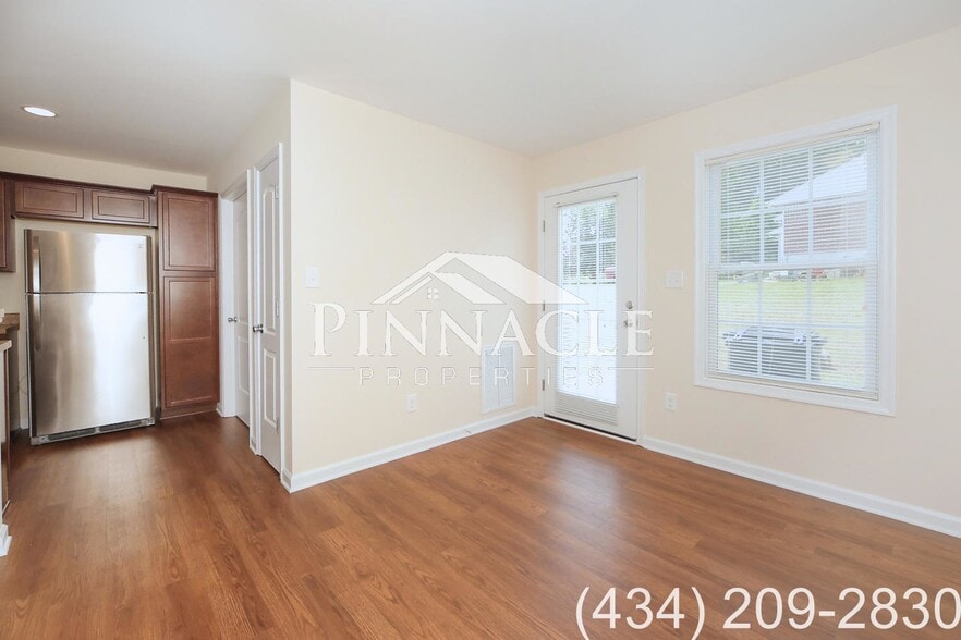 Building Photo - 2313 Acorn St