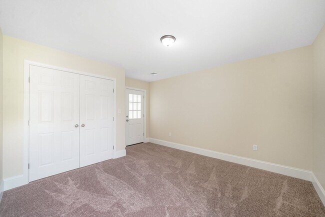 Building Photo - 661 Downingtown Pike