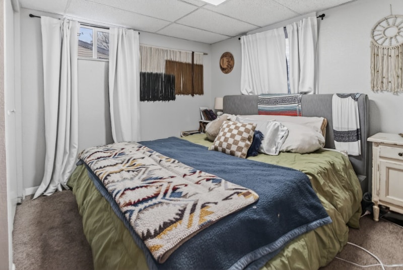 Building Photo - 15646 W 1st Dr