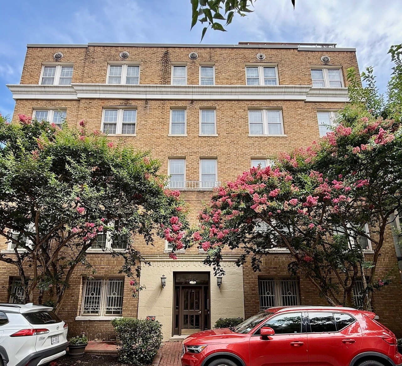 1926 Boutique Bldg - 1731 Willard St NW