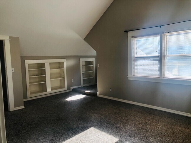 Upstairs - 6219 SW 21st Ave