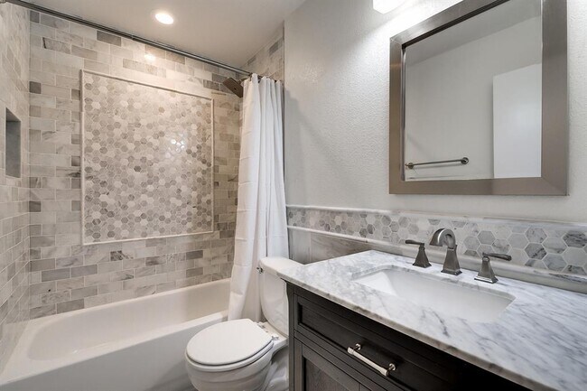 Building Photo - 2603 Creek Bend Cir