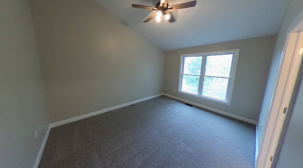 Master Bedroom - 14141 Betsy Ross Ln