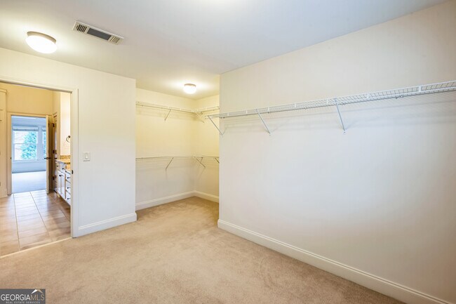 Building Photo - 3393 Willow Glen Trail