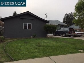Building Photo - 4274 Armand Dr