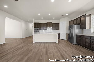 Building Photo - 6595 Mason Vly