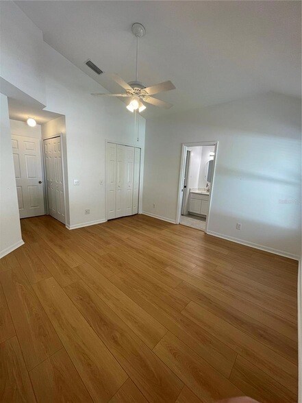 Building Photo - 5033 Prairie View Way