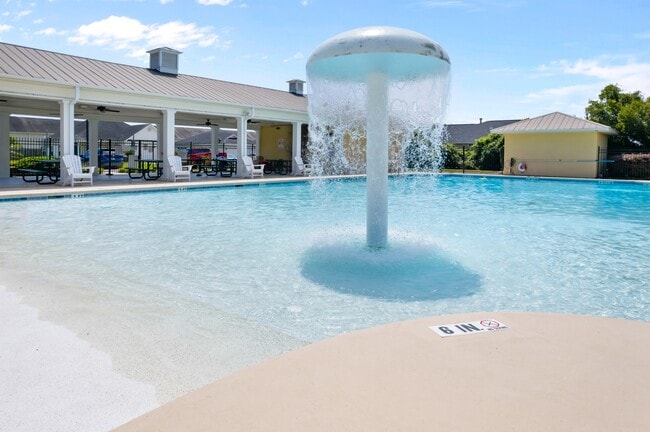 Building Photo - 240 Canyon Oak Loop