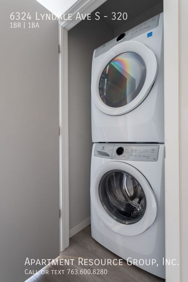 Building Photo - 6324 Lyndale Ave S