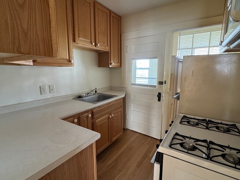 Kitchen - 2921 High St