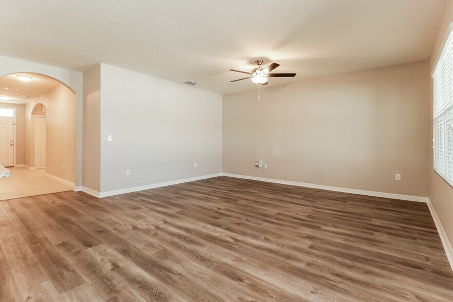 Building Photo - 3767 Bramblewood Loop