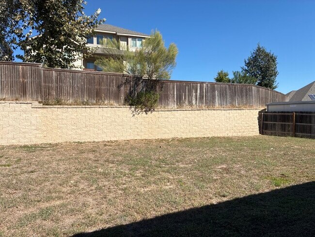 Building Photo - 4 Bed 3 Bath Home Location in The City of San Antonio