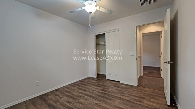 Building Photo - 36243 N Mirandesa Dr