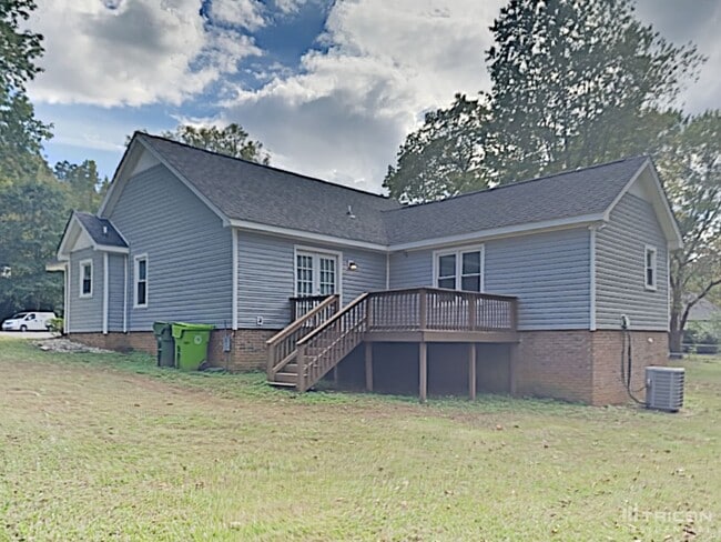 Building Photo - 133 Riverwalk Ct