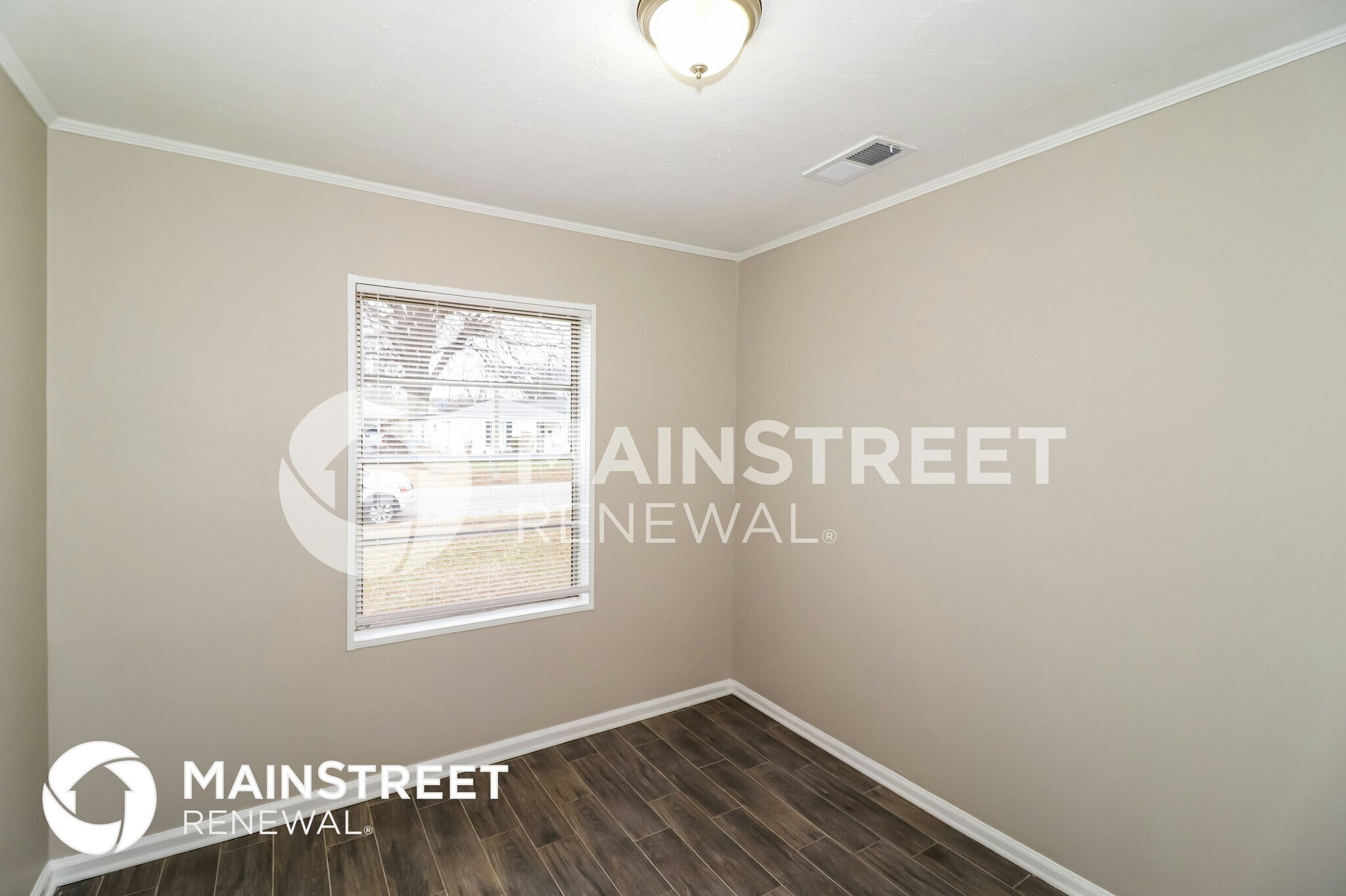 Building Photo - 4817 Durbin Ave