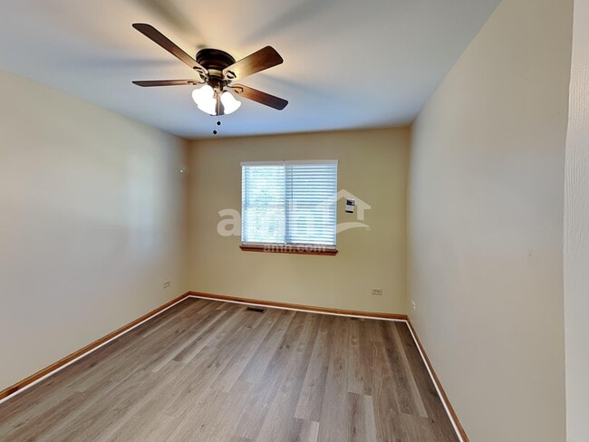 Building Photo - 2200 Brindlewood Dr