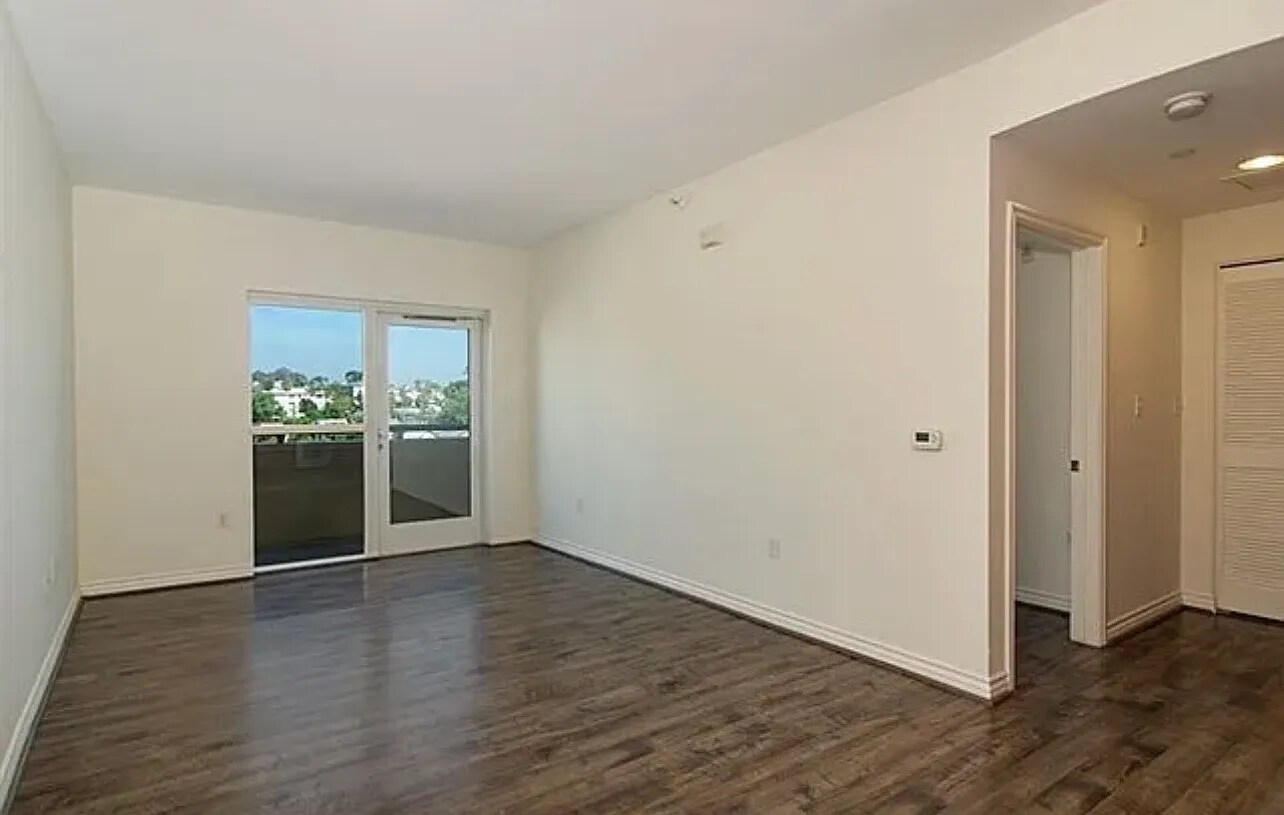 Building Photo - 550 15th St