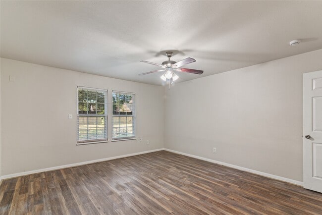Building Photo - 17923 Beaver Creek Dr
