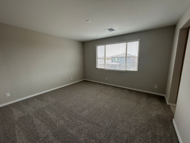 Building Photo - 17615 W San Juan Ave