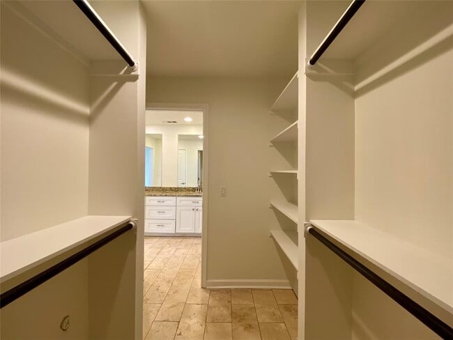 Building Photo - 2003 Patton Ln