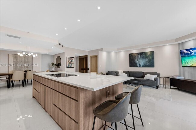 Building Photo - 20191 E Country Club Dr