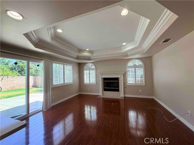 Building Photo - 5618 Encinita Ave