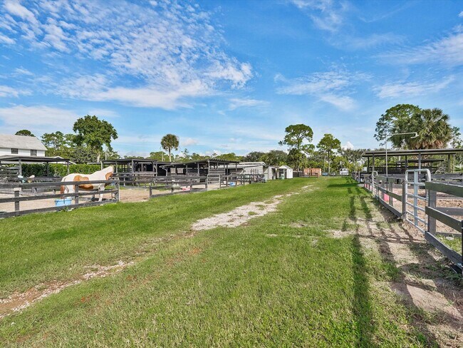 Building Photo - 1350 C Rd