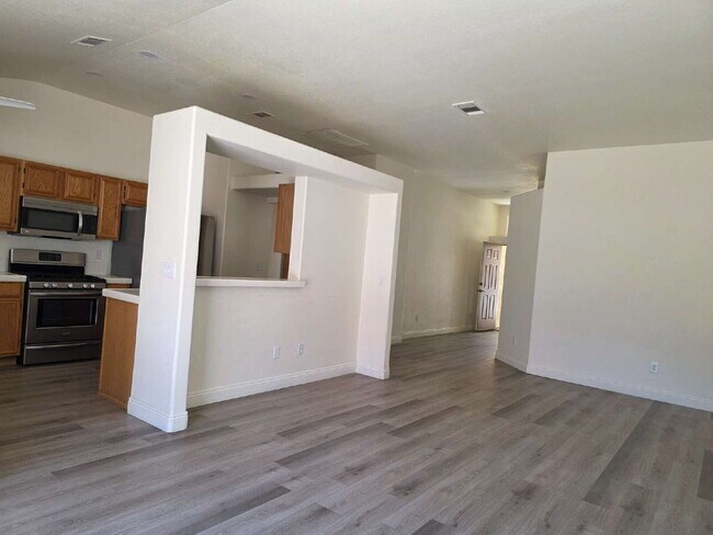 Building Photo - 8712 Cypresswood Ave