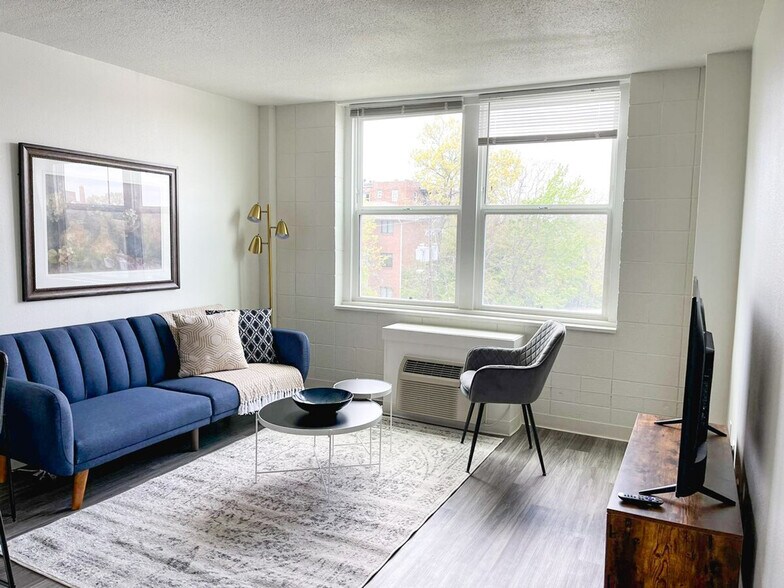 Building Photo - 2515 Burnet Ave