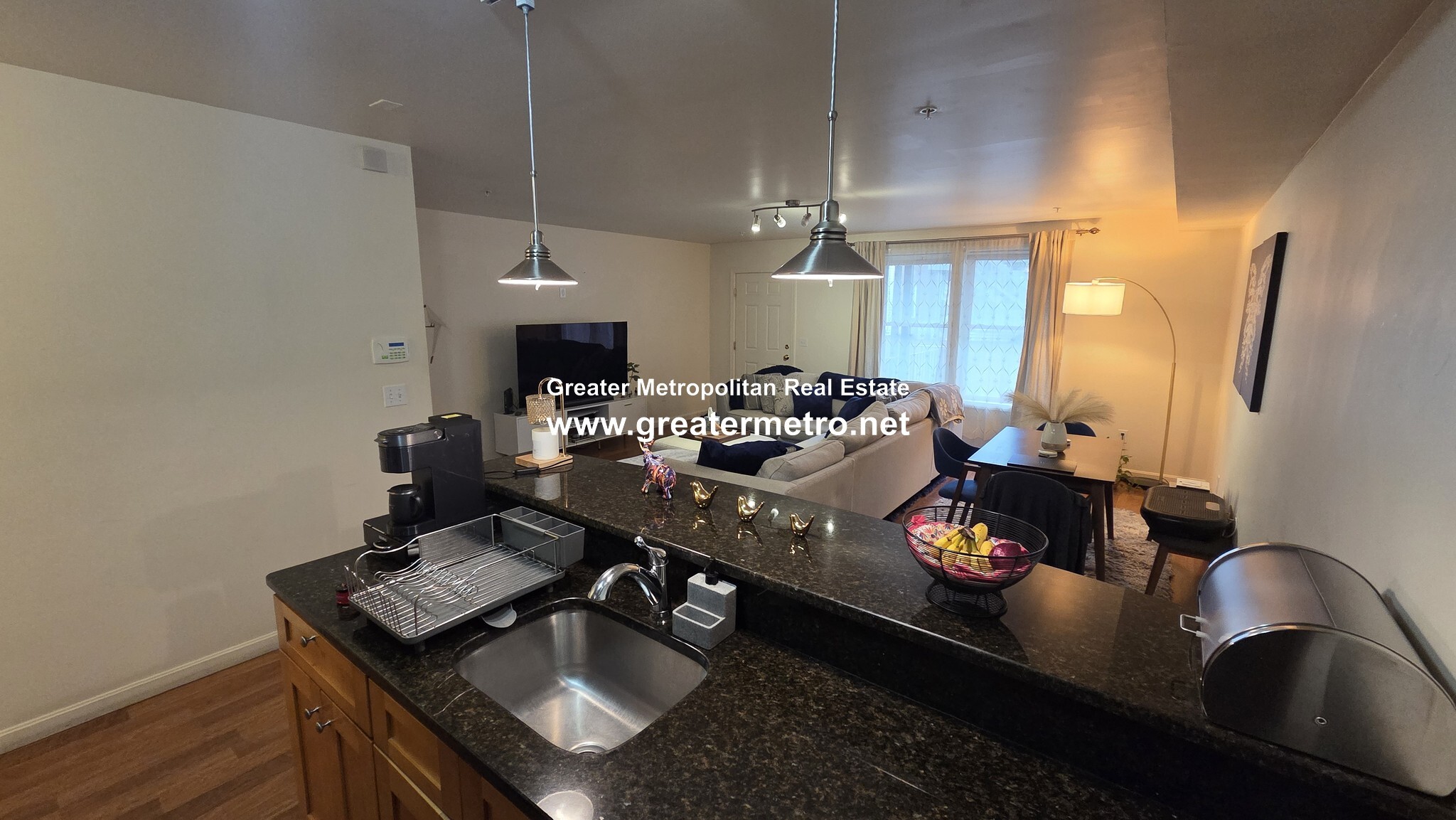 Building Photo - 39 Chelsea St