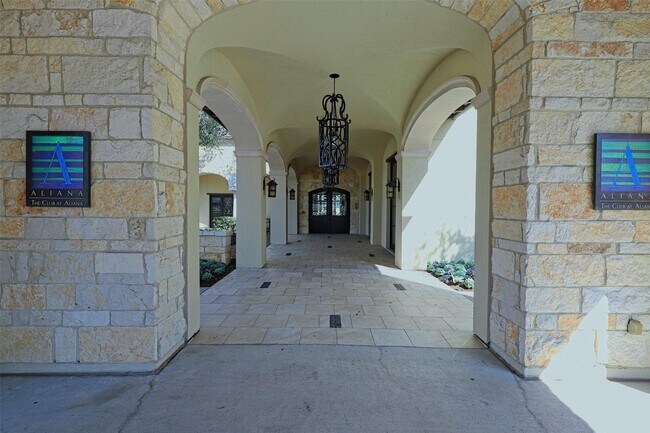 Building Photo - 16919 Talisker Ct