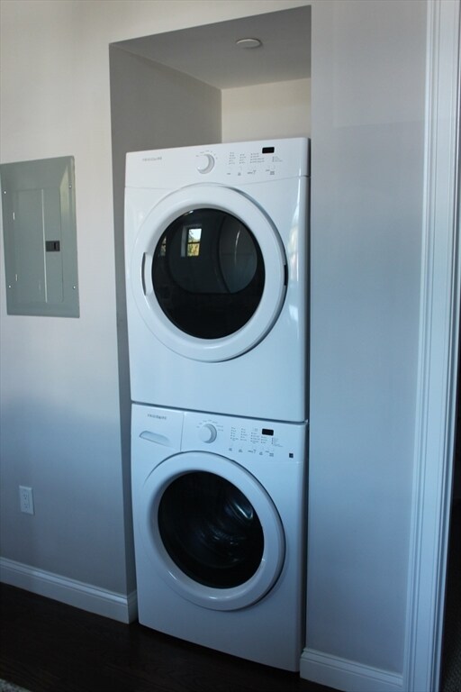 Building Photo - 10 Merrymount Rd