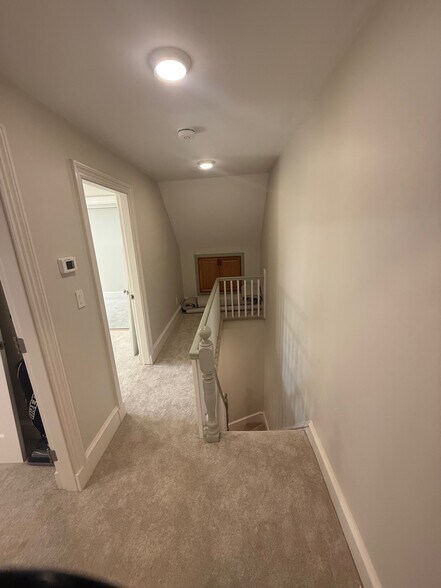 Building Photo - 48 Shannon St