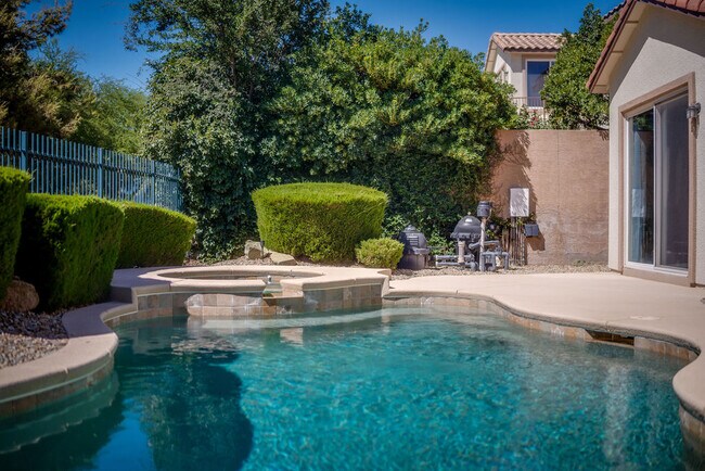 Private resort style living with mountain views from your private pool and spa. - 2850 Bronzino Ct