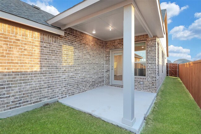Building Photo - 12424 Iveson Dr